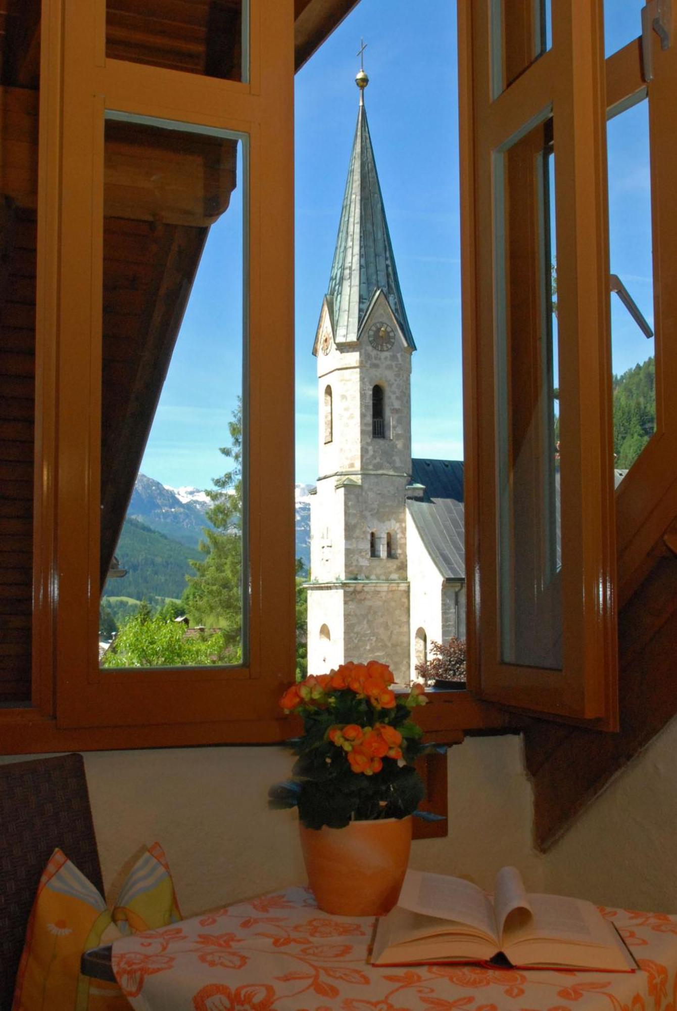 Dachstein West Hotel Gmbh-Kirchenwirt Russbach Russbach am Pass Gschütt Eksteriør billede